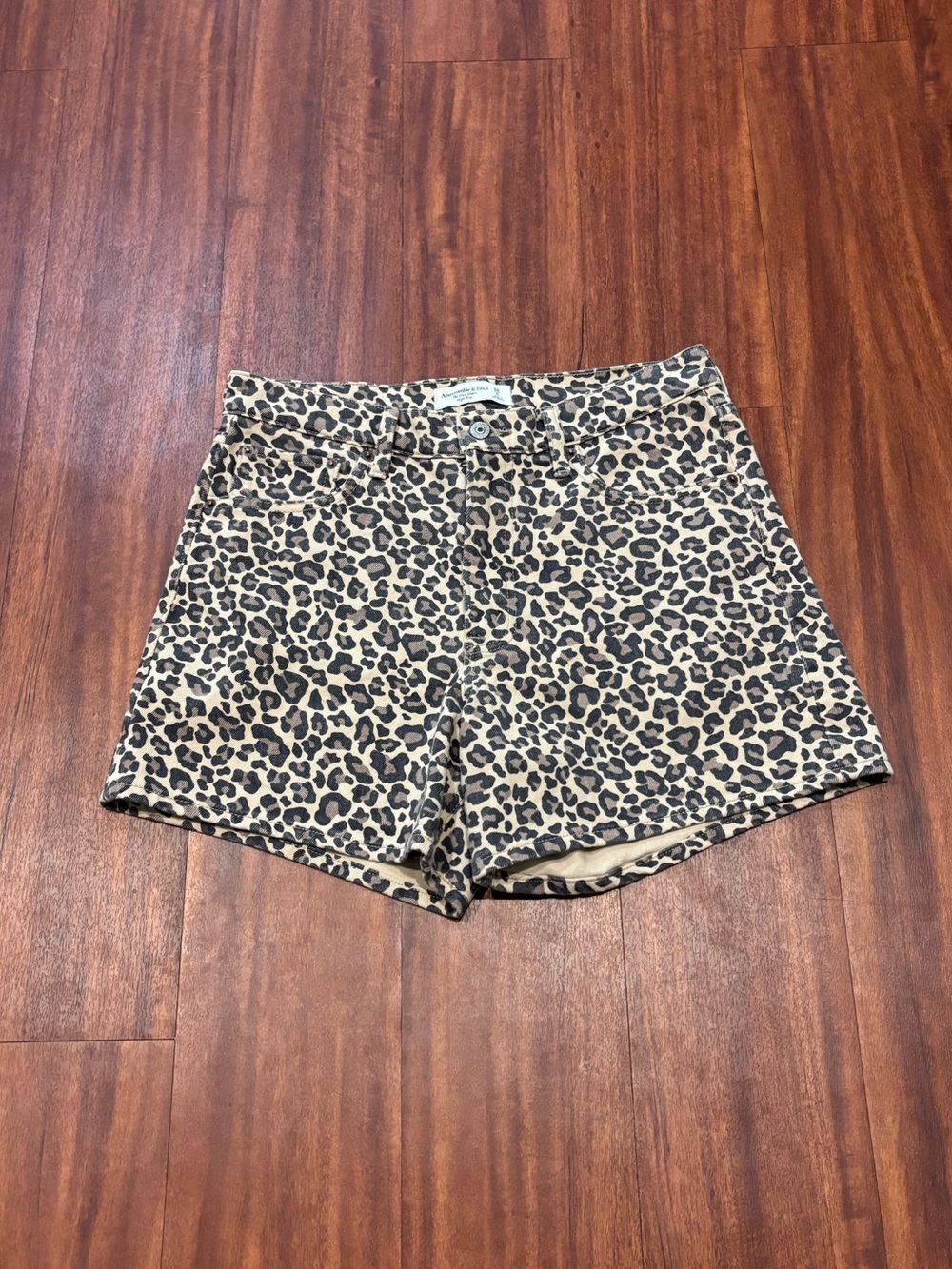Abercrombie & Fitch High Rise Dad Shorts